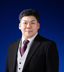 代表取締役　寒川 雅康